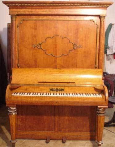 Pianoforte-cabinet